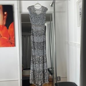 FITTED SILVER/PLATINUM DRESS!